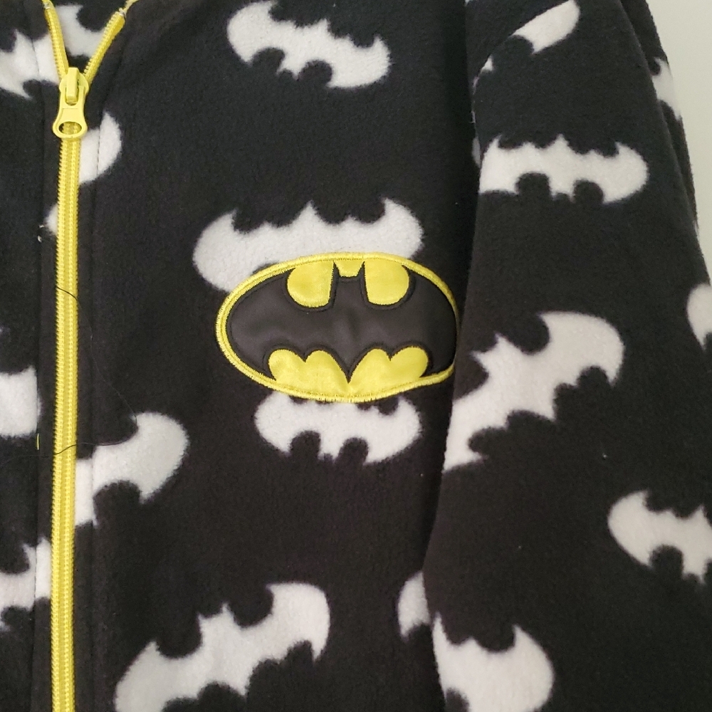 DONATING SOON Batman Black and Yellow Onesie - Picture 4 of 6